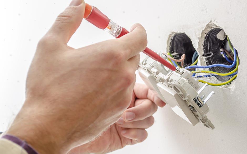 tarif électricien bâtiment Coubron